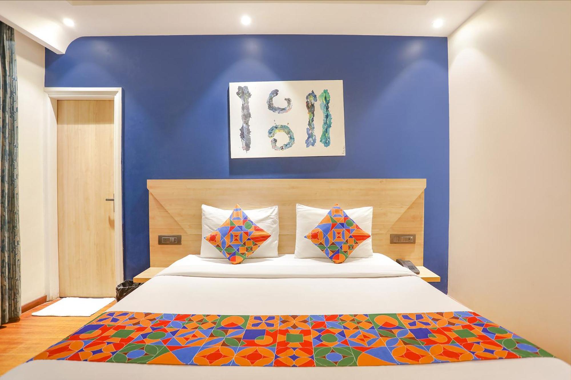 Fabhotel Jhs Studio غورغاون المظهر الخارجي الصورة