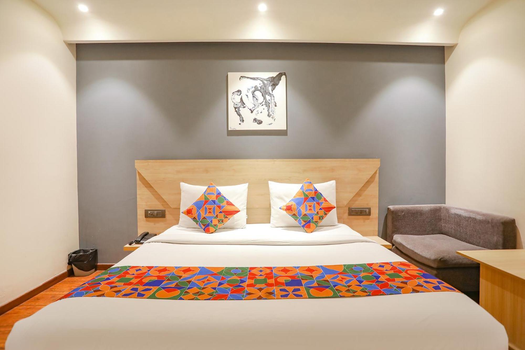 Fabhotel Jhs Studio غورغاون المظهر الخارجي الصورة