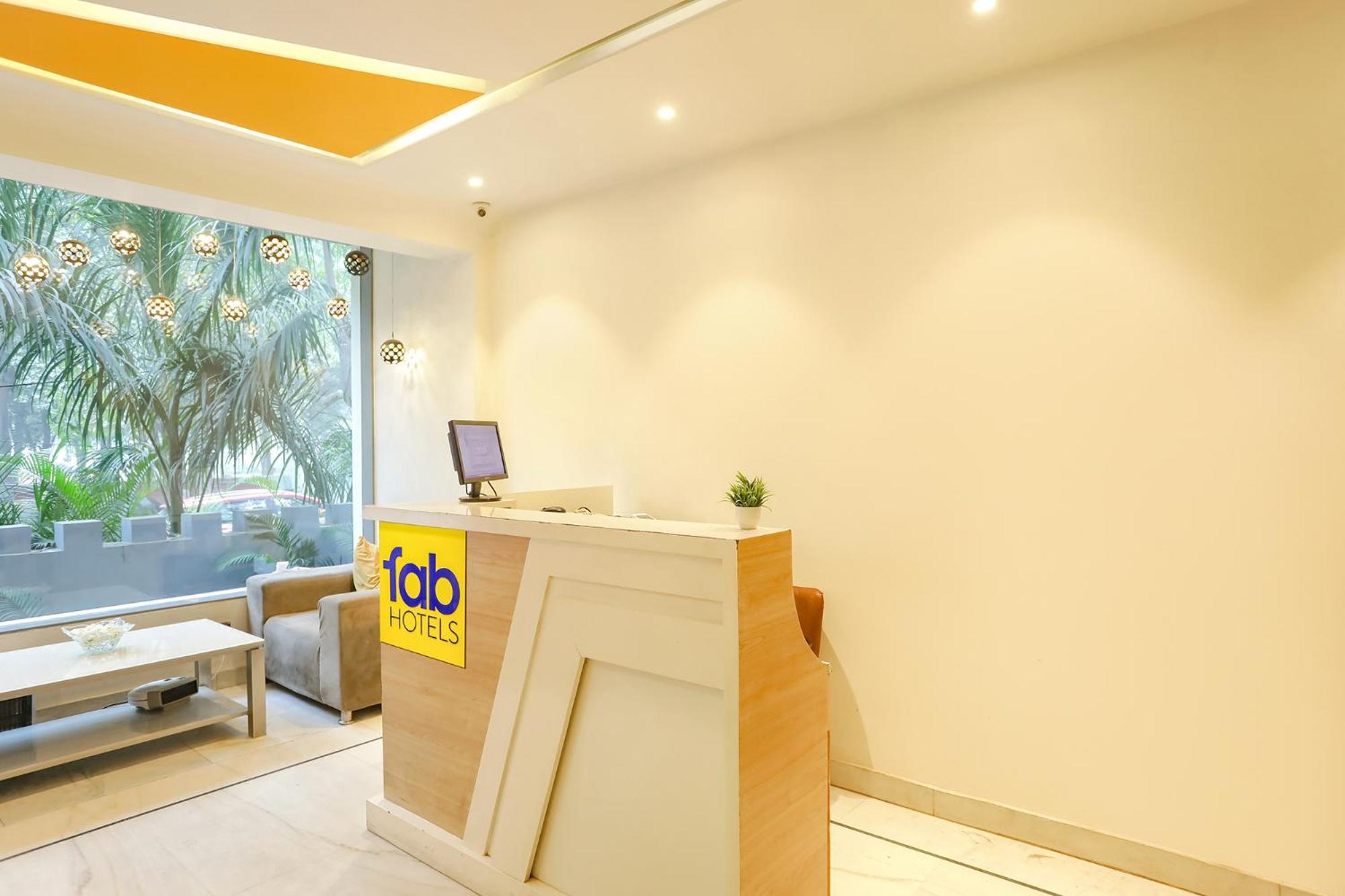 Fabhotel Jhs Studio غورغاون المظهر الخارجي الصورة