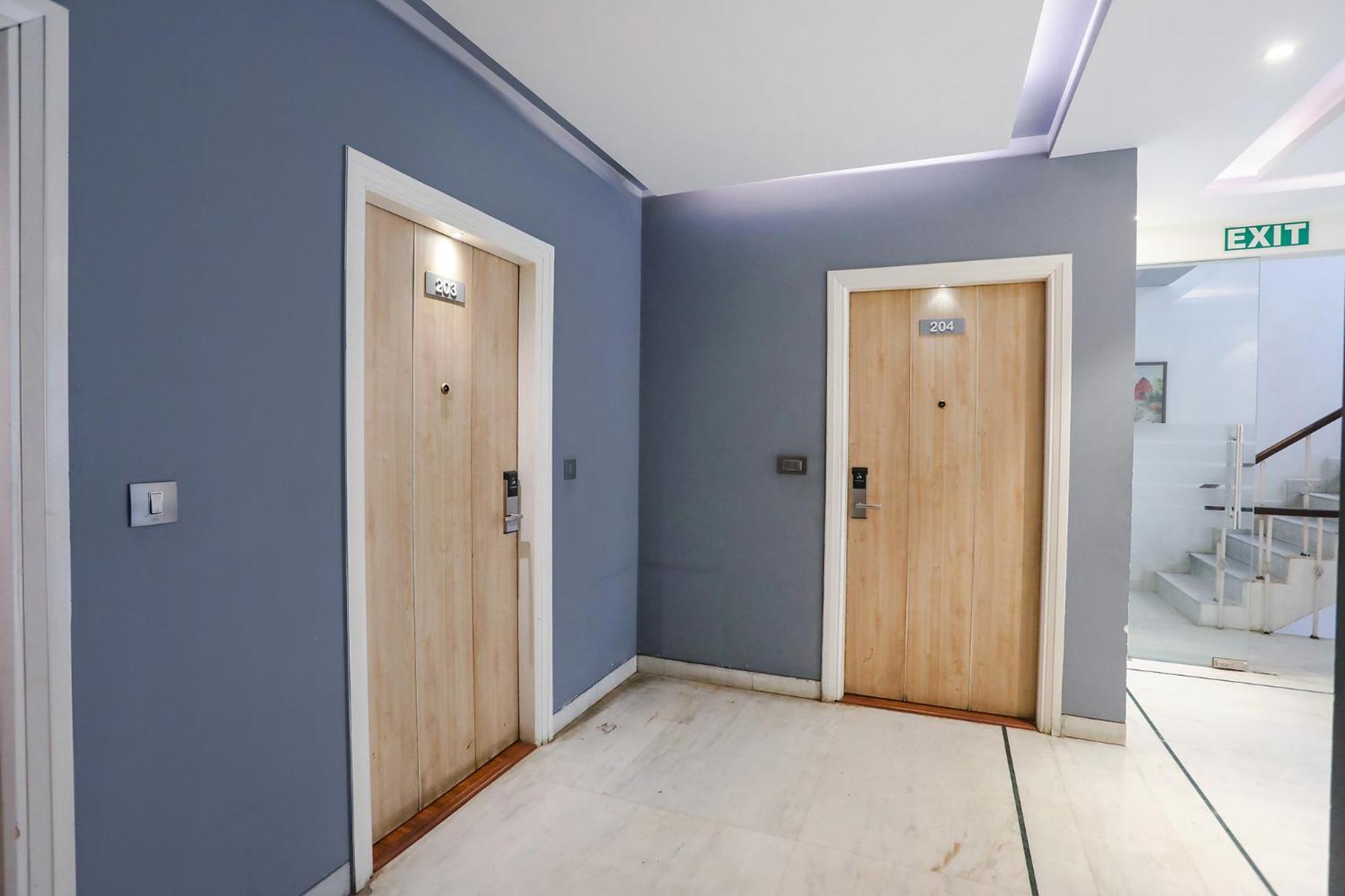 Fabhotel Jhs Studio غورغاون المظهر الخارجي الصورة